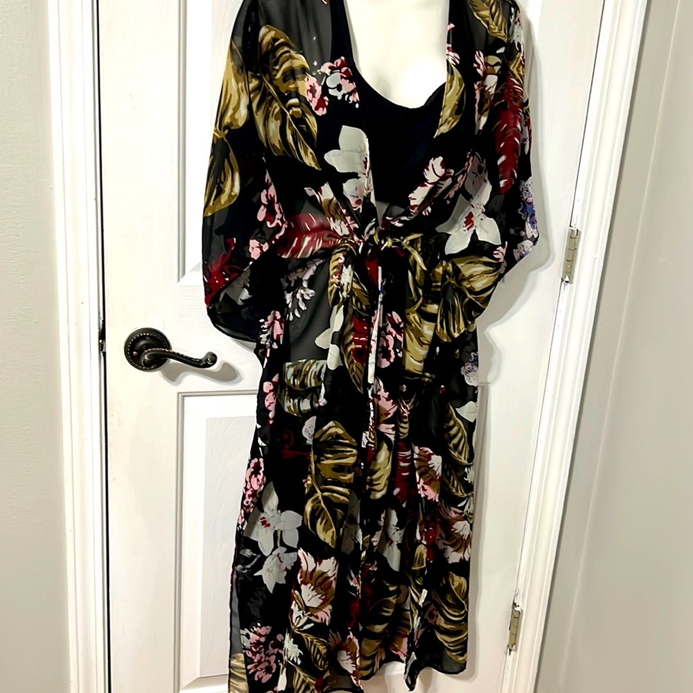 Walter Baker - Black & Mulitcolor Tropical Floral Print "Tulum" Coverup OS